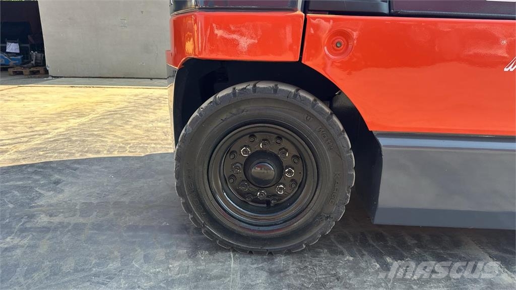 Toyota 7FBMF50 Elektrikli forkliftler
