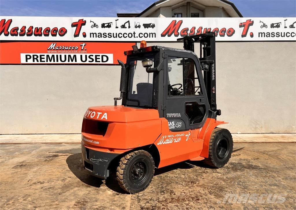 Toyota 7FD 40 Diesel forklifts