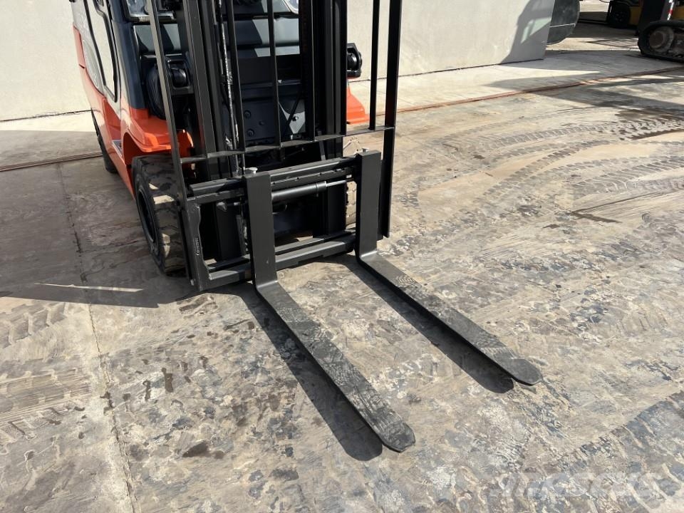 Toyota 7FDF18 Diesel forklifts