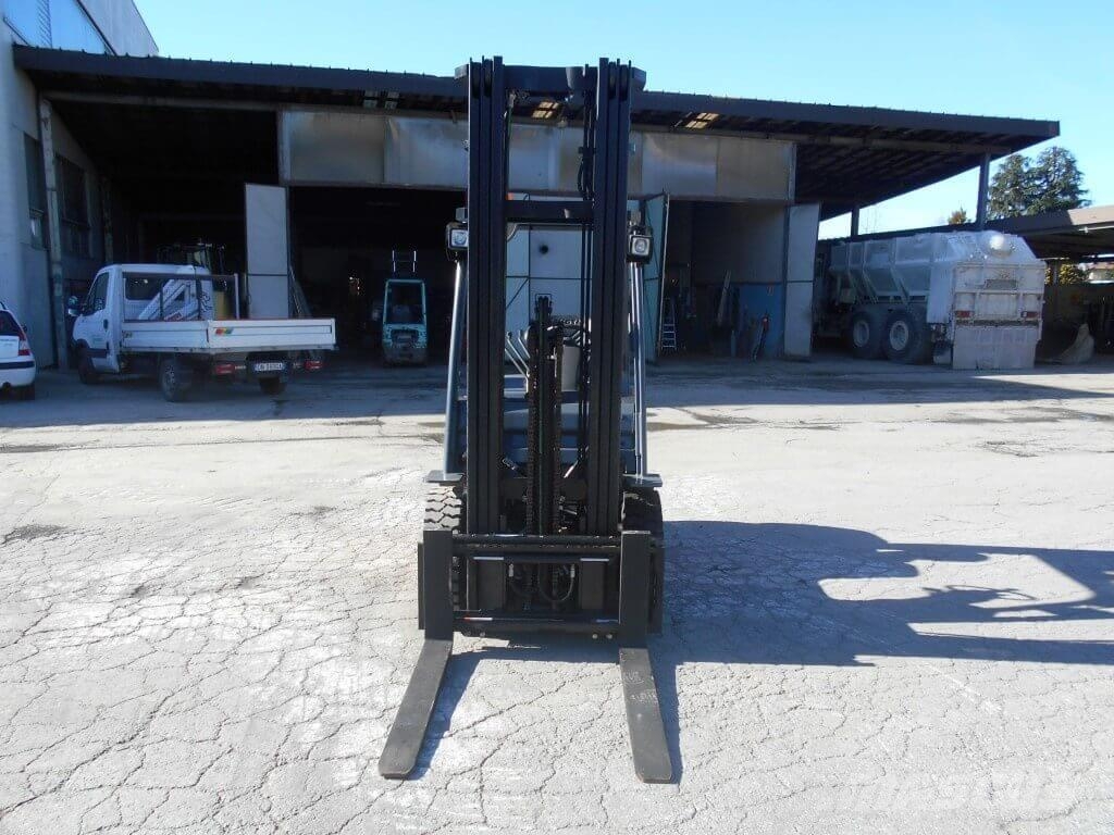 Toyota 8FDF20 Diesel forklifts