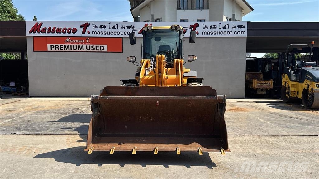 Venieri 7.63C لوادر بعجل