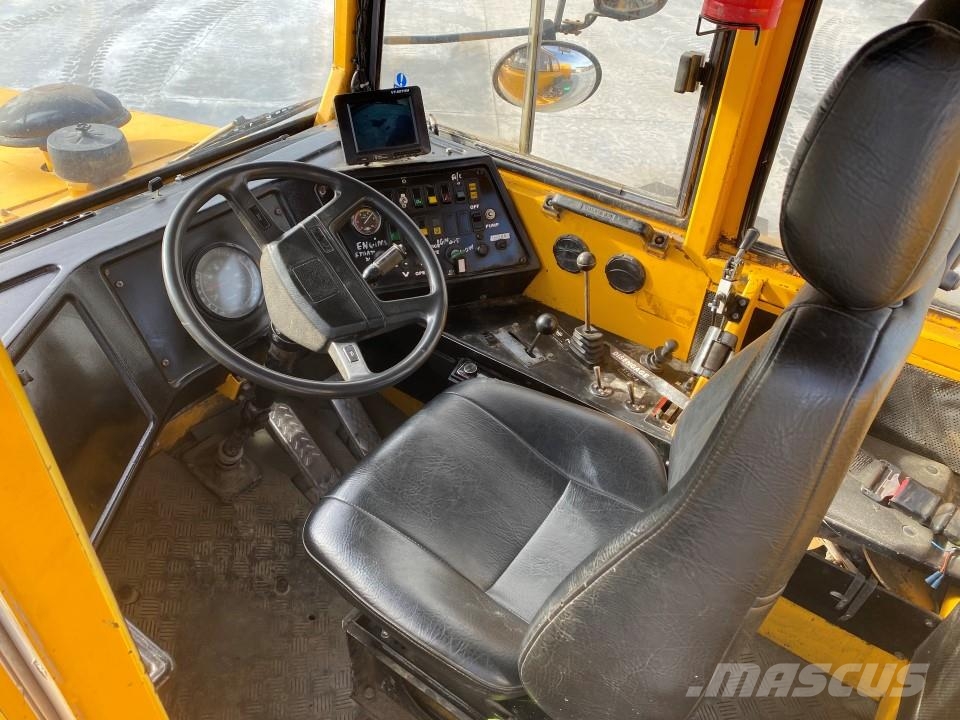 Volvo A20 油罐车