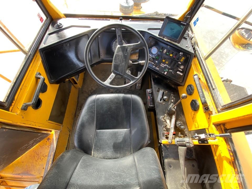 Volvo A20 油罐车