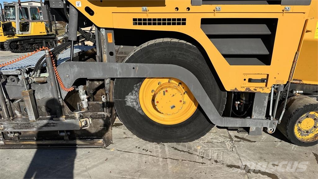 Volvo ABG6870 Strassenfertiger