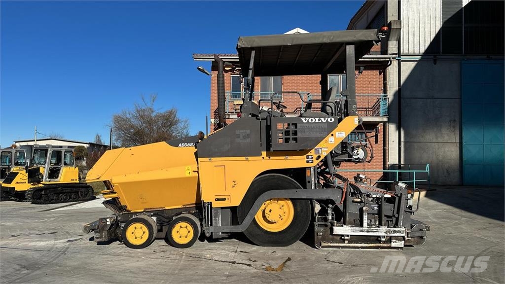 Volvo ABG6870 Strassenfertiger