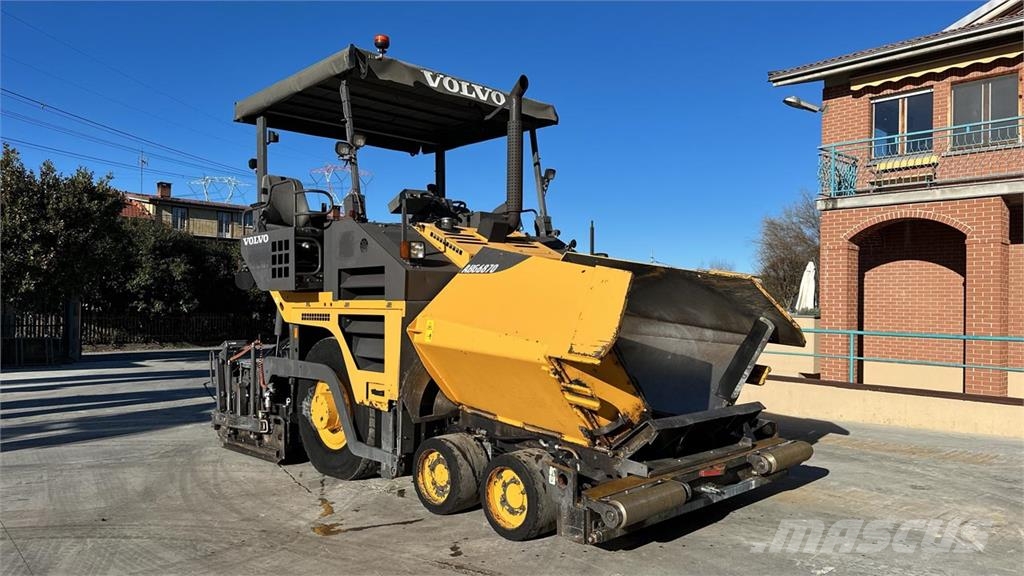 Volvo ABG6870 Strassenfertiger