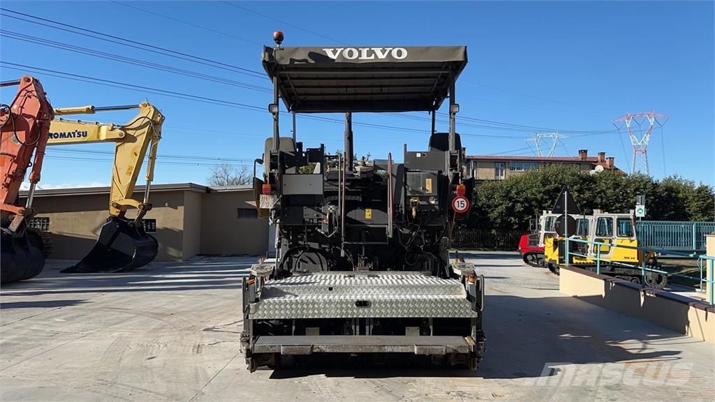 Volvo ABG6870 Strassenfertiger
