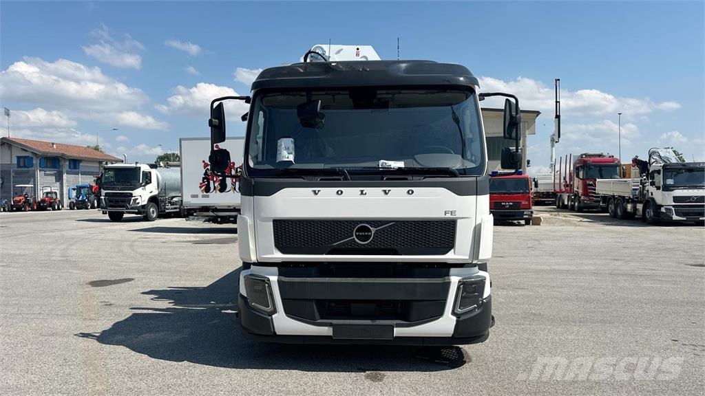 Volvo FE350 6X2 شاحنات أخرى