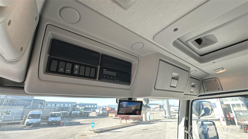 Volvo FL280 4x4 Otros camiones