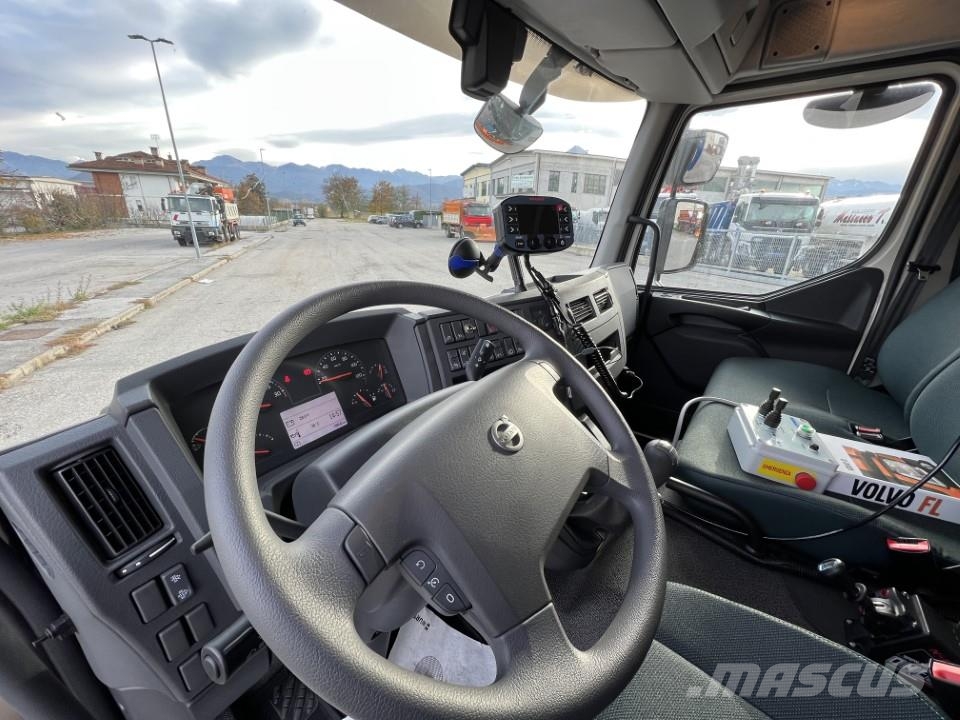 Volvo FL816-280 4X4 Снежные отвалы и плуги