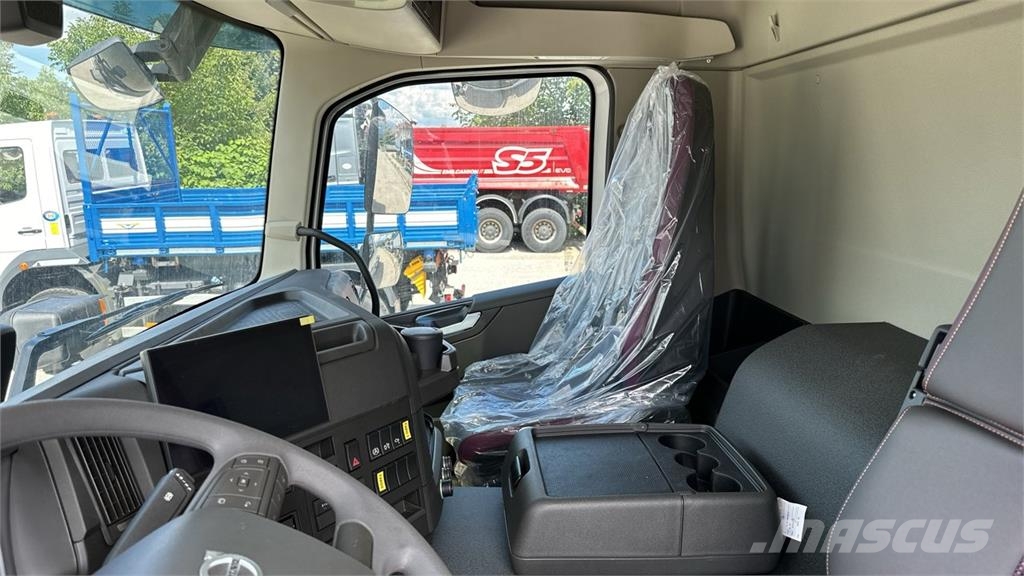 Volvo FMX 6X6 油罐车