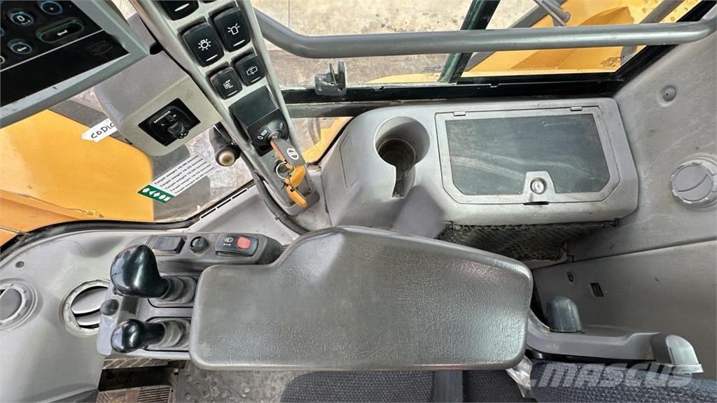 Volvo L180G Wheel loaders