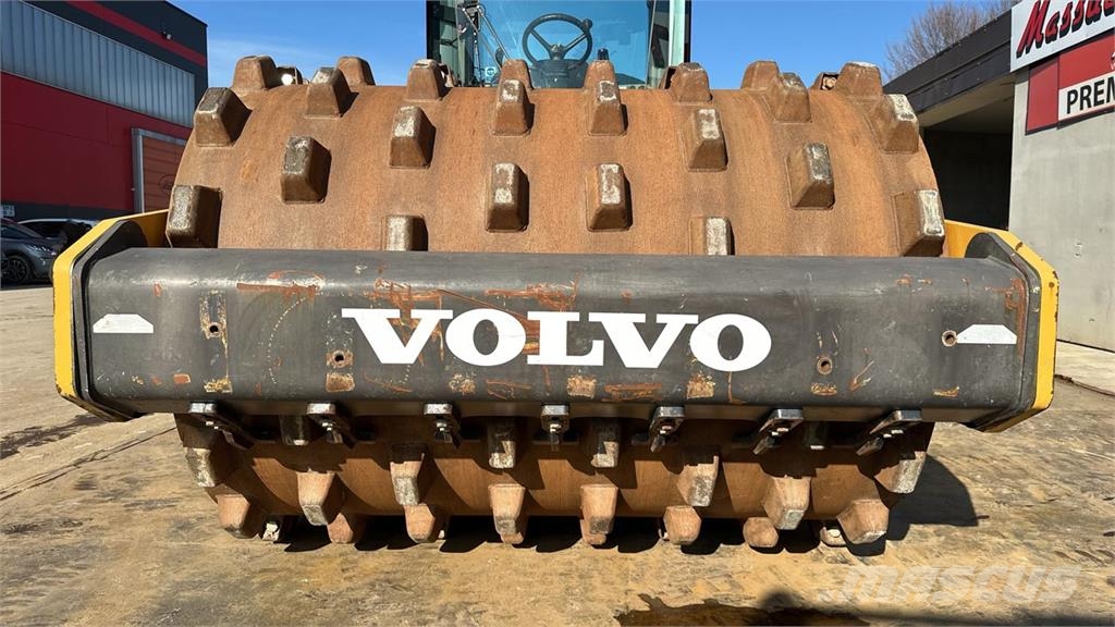 Volvo SD135B Compactadores de solo