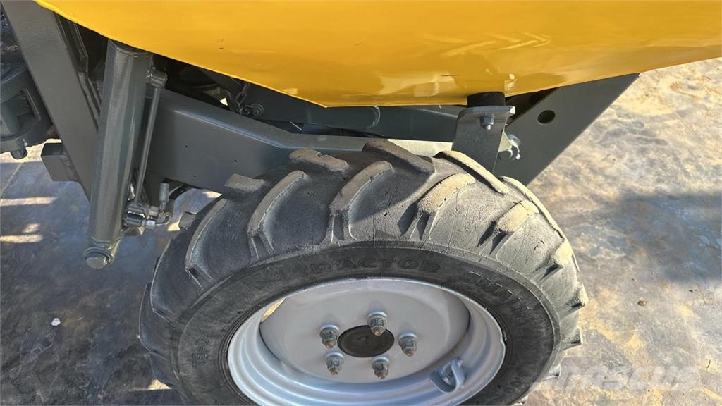 Wacker Neuson 1001 4X4 Mini pašizgāzēji