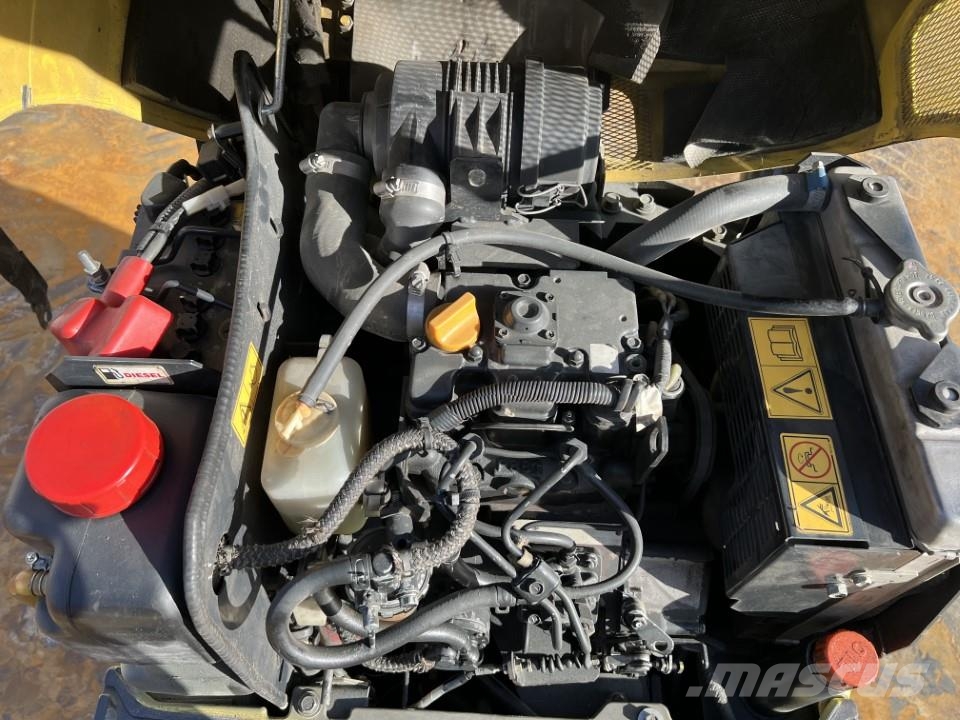 Yanmar SV08 小型挖掘机
