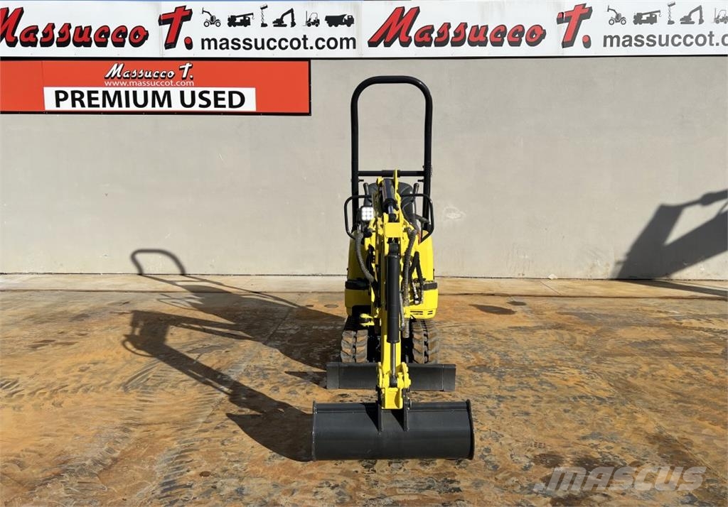Yanmar SV08 小型挖掘机