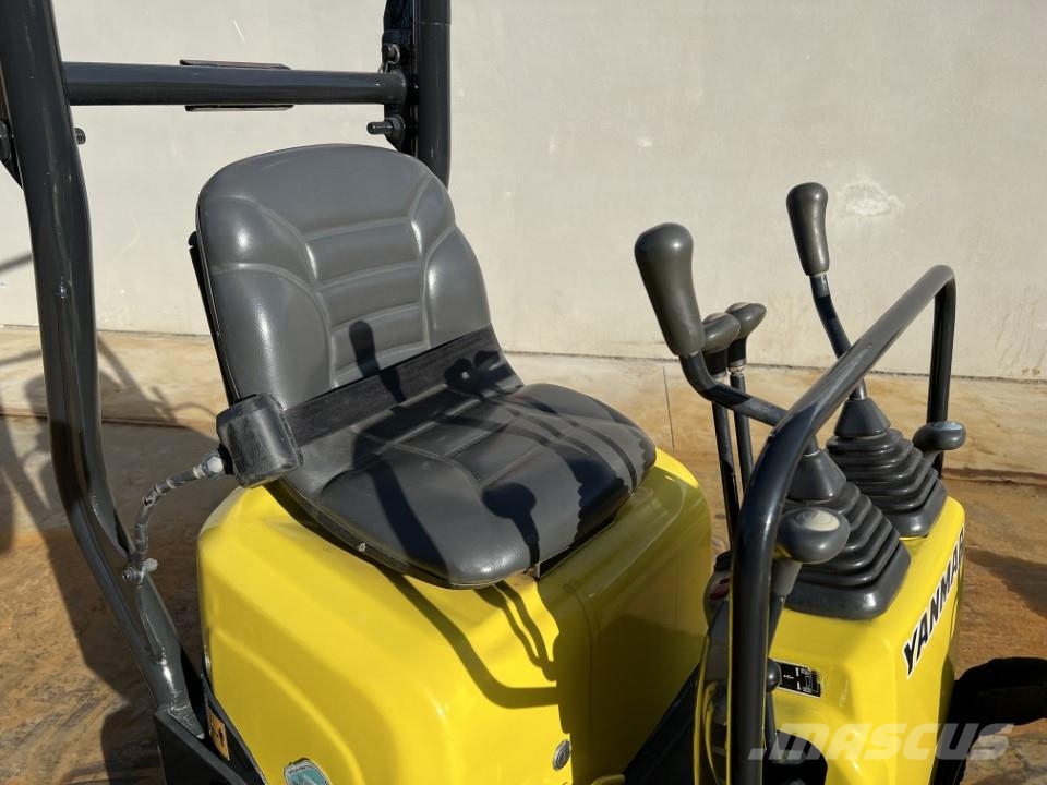 Yanmar SV08 小型挖掘机