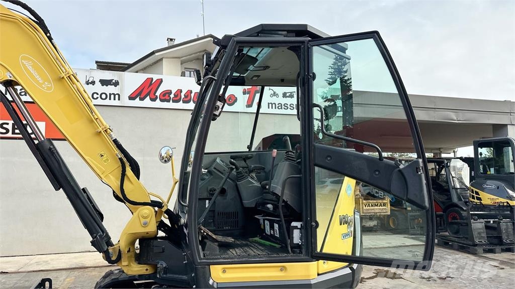 Yanmar VIO82 Средни екскаватори 7т - 12т