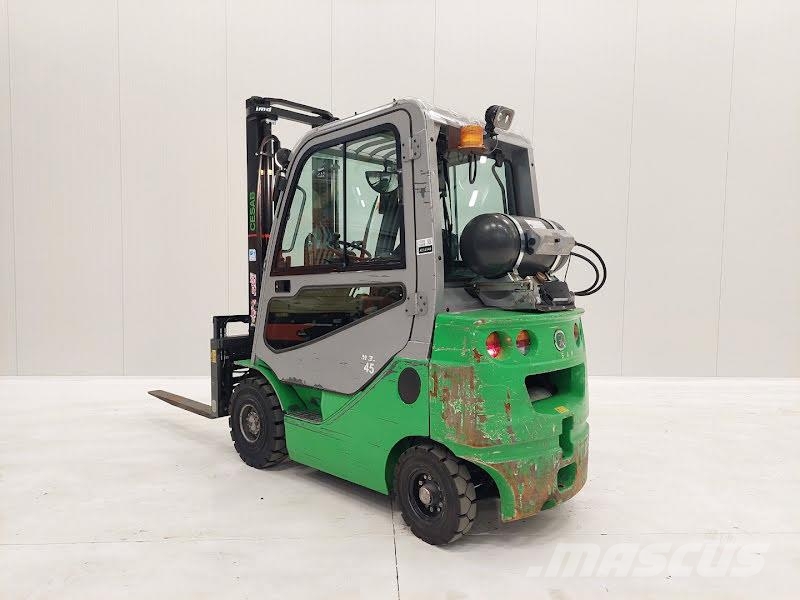 Cesab M318 Gāzes autoiekrāvēji (LPG)
