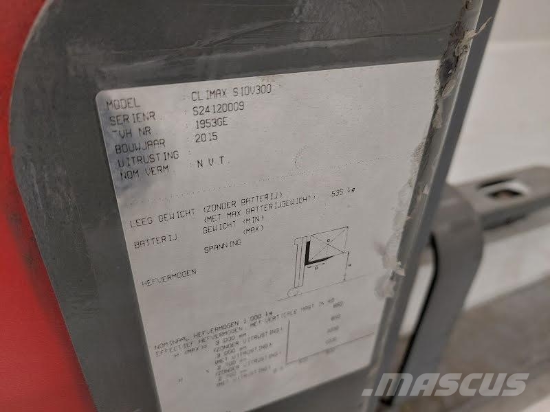 Climax S10V300 Stāvot vadāmie palešu krautņotāji
