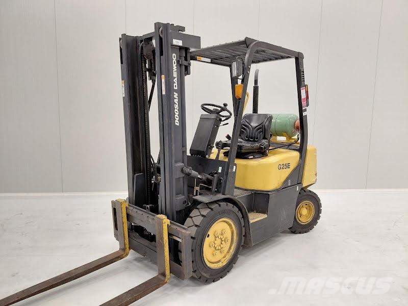 Daewoo G25E-3 LPG forklifts