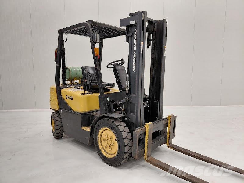 Daewoo G25E-3 LPG forklifts