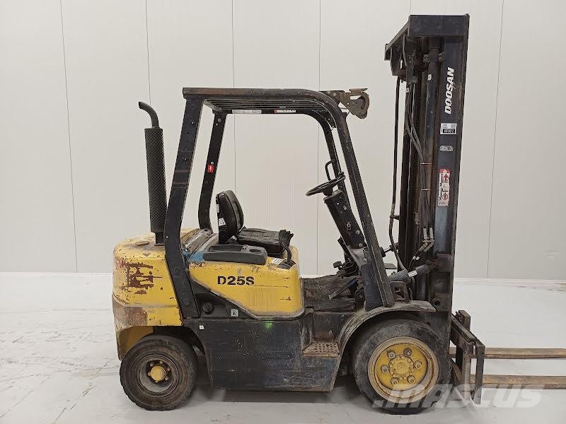 Daewoo D25S-3 ECO Dizelski viličarji