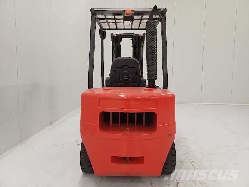 Daewoo D33S-3 PLUS Diesel heftrucks