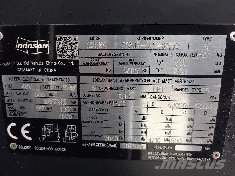 Doosan B25NS Sähkötrukit