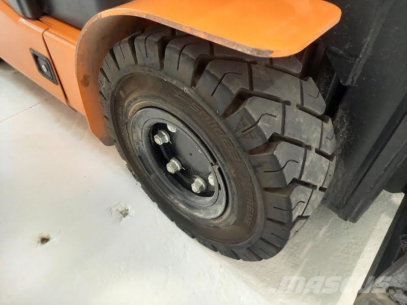 Doosan B25NS Sähkötrukit