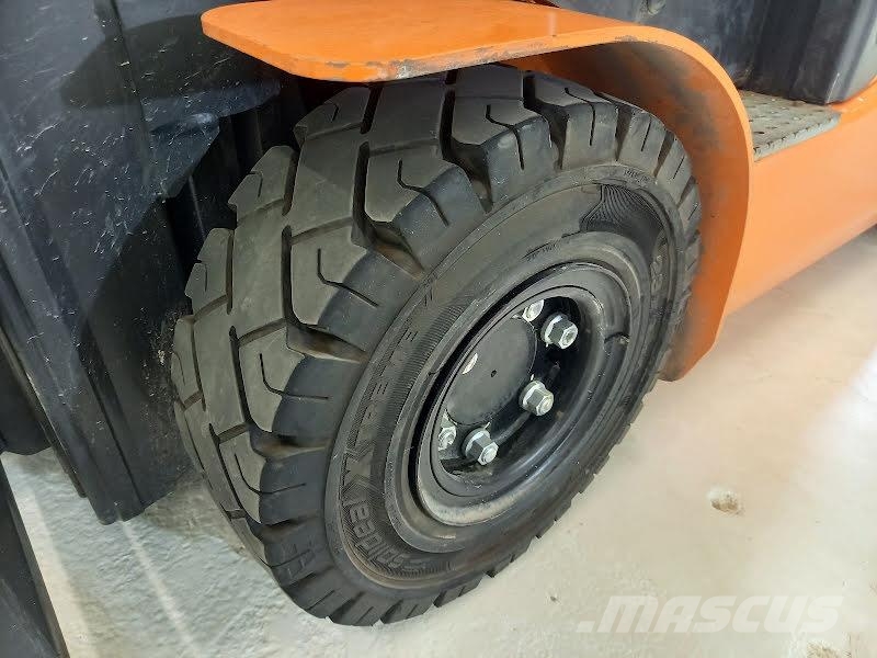 Doosan B25NS Sähkötrukit