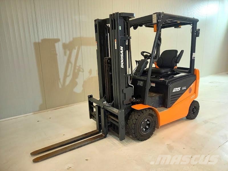 Doosan B25NS Sähkötrukit