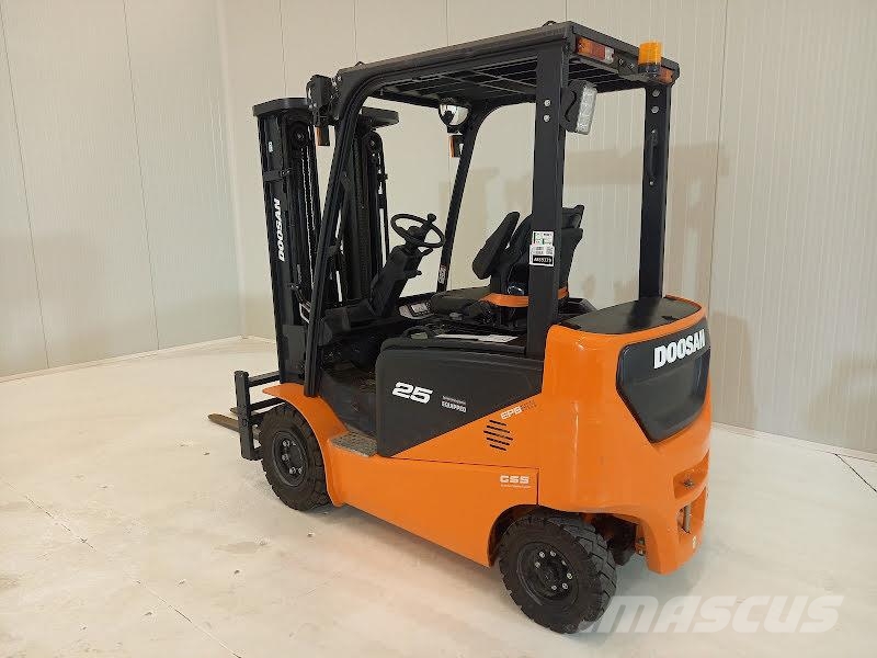 Doosan B25NS Sähkötrukit