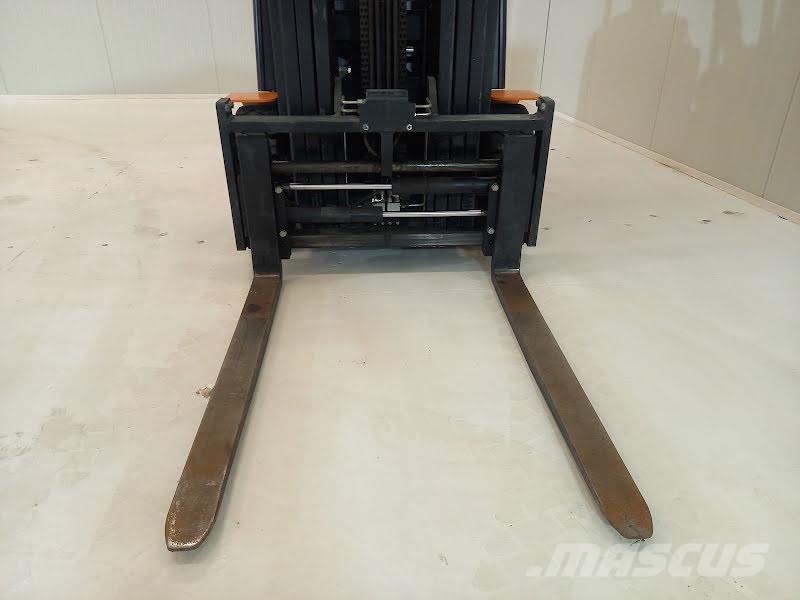 Doosan B25NS Sähkötrukit