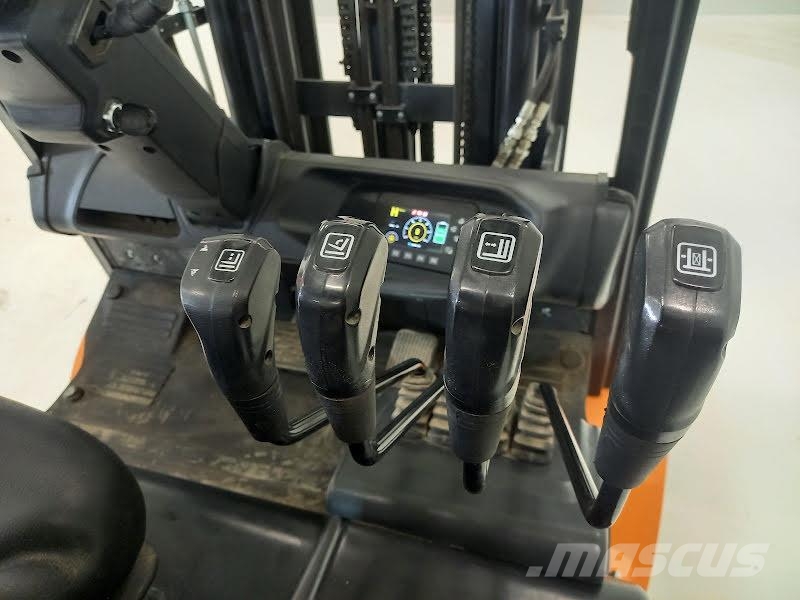 Doosan B25NS Sähkötrukit