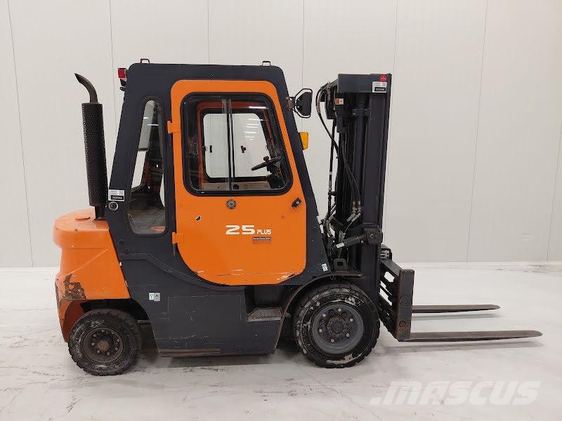 Doosan D25G PLUS شاحنات الديزل
