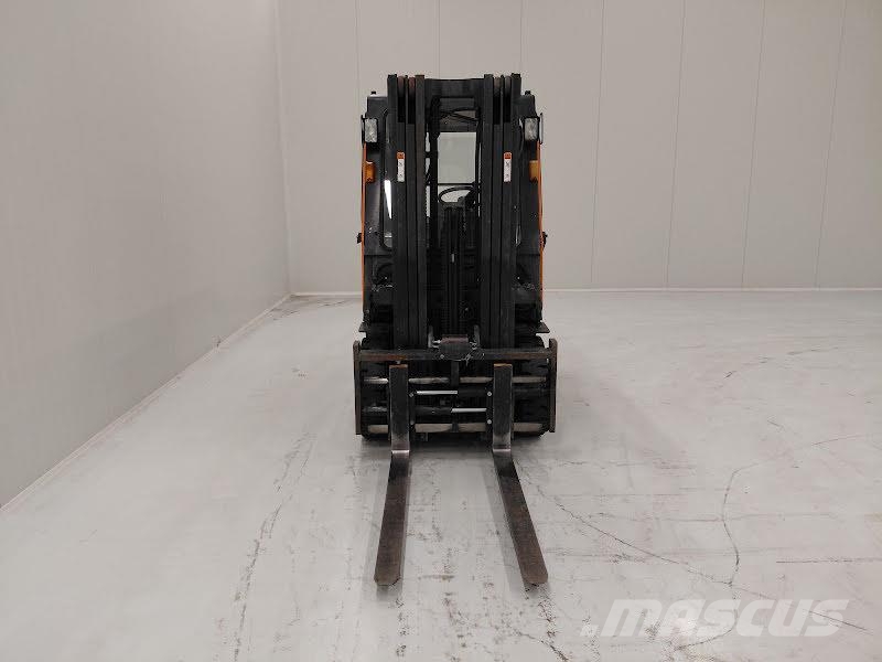Doosan D25G PLUS شاحنات الديزل