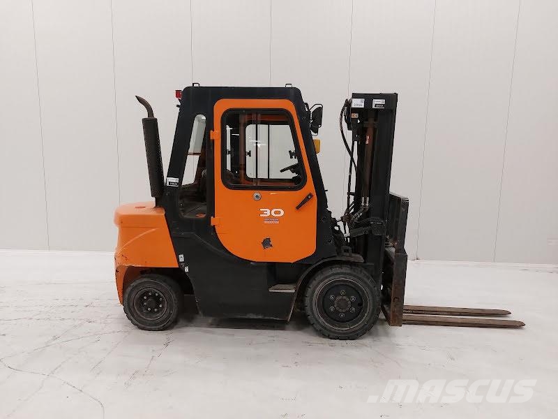 Doosan D30G PLUS Dizelski viljuškari