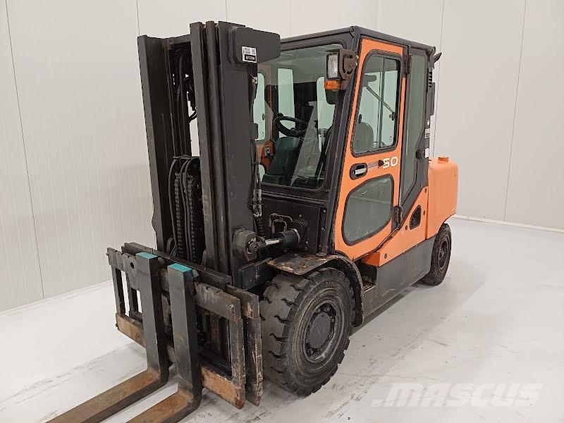 Doosan D50SC-7 شاحنات الديزل