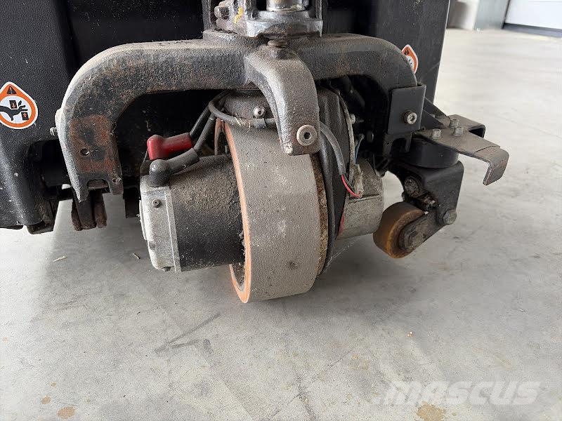 EP L154 Χειροκίνητο περονοφόρο ανυψωτικό
