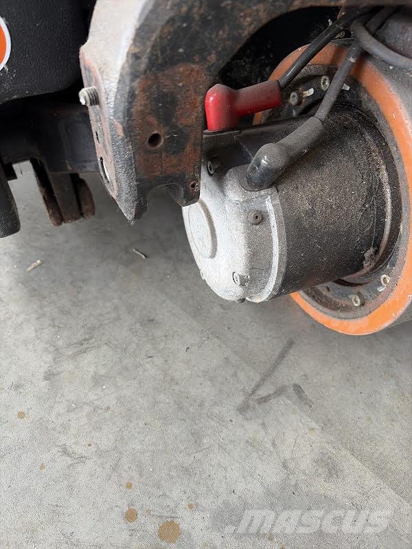 EP L154 Χειροκίνητο περονοφόρο ανυψωτικό