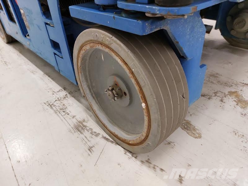 Genie GS-1330M Käärtõstukid