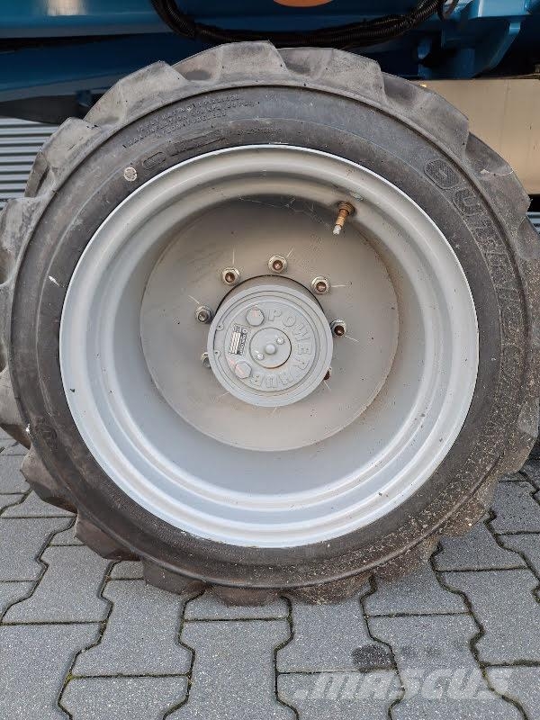 Genie S-60J رافعات سلة تلسكوبية