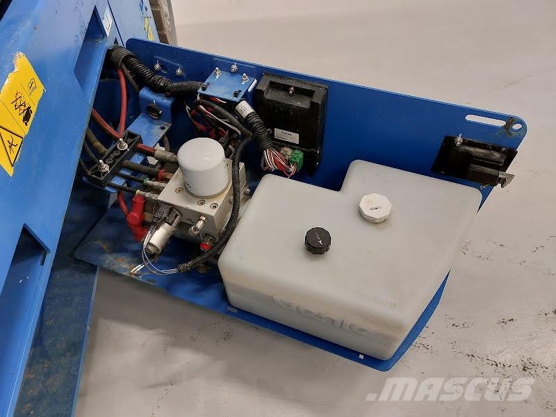 Genie GS-2632 Ollós emelők
