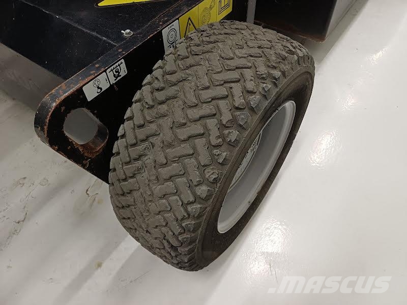 Genie Z-33/18 Karos emelők
