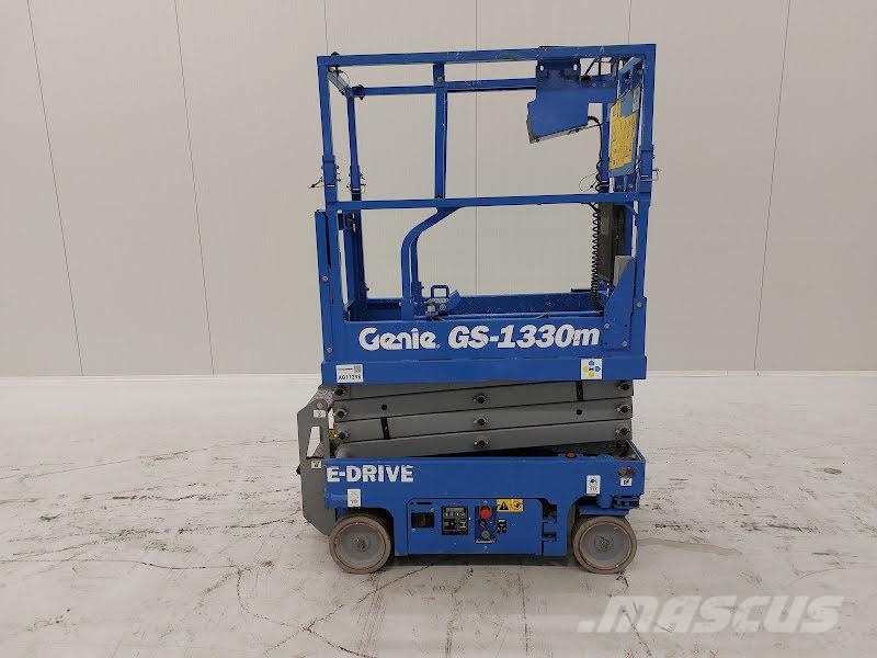 Genie GS-1330M Käärtõstukid