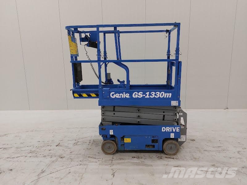 Genie GS-1330M Käärtõstukid