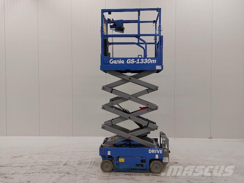 Genie GS-1330M Käärtõstukid