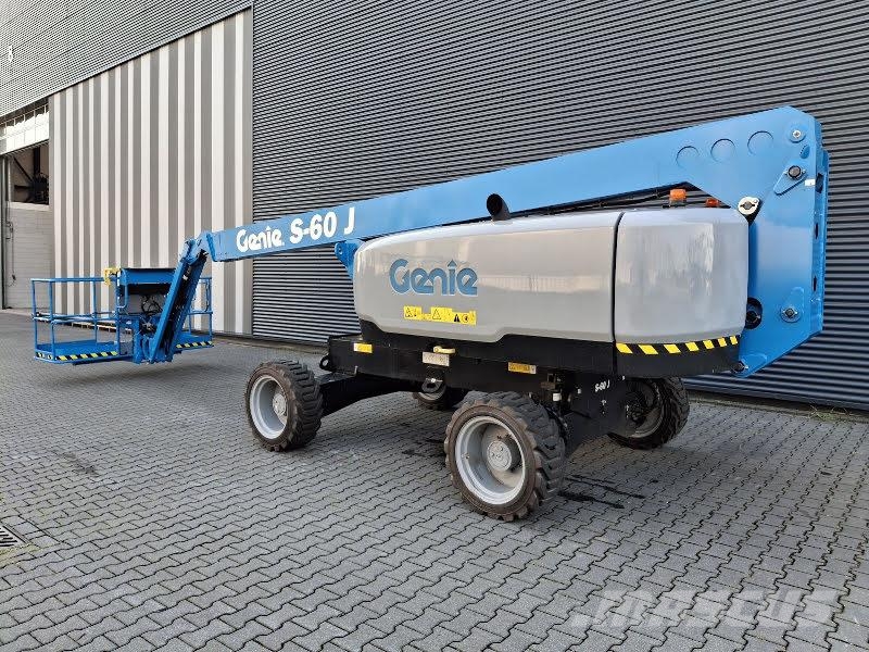 Genie S-60J رافعات سلة تلسكوبية