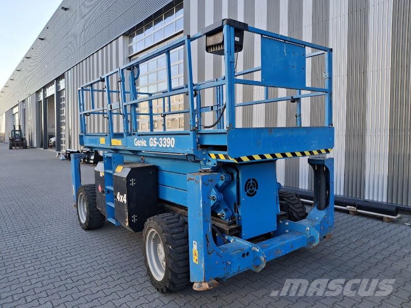 Genie GS-3390 RT 剪叉式升降机